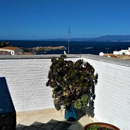 Domus De Janas B&B 산타테레사의갈루라