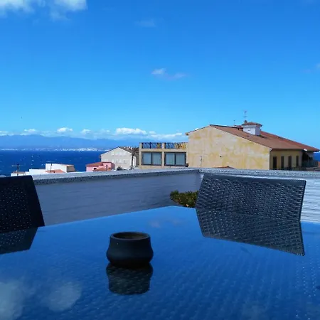 Frühstückspension Domus De Janas 4*