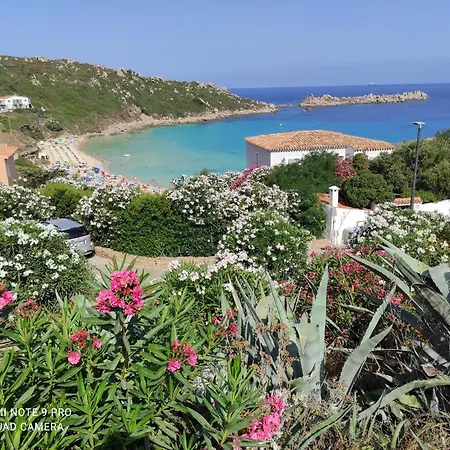 Bed & Breakfast Domus De Janas