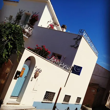 Domus De Janas B&B 산타테레사의갈루라
