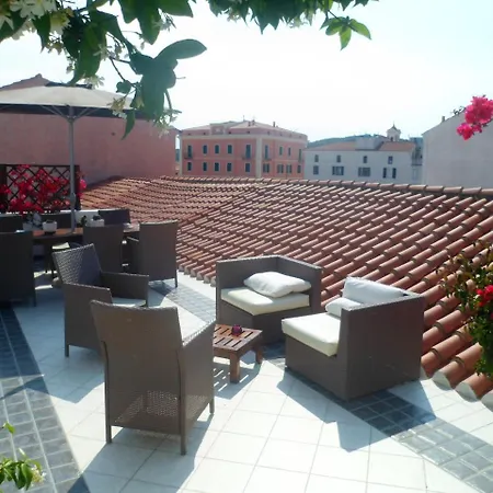 Bed & Breakfast Domus De Janas *